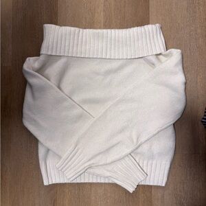 Hollister comfy cloud Off-Shoulder Sweater